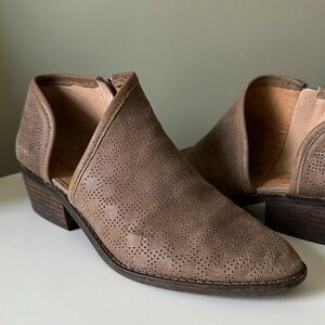 Lucky Brand Felixah Punchhole Leather Side Zip Booties